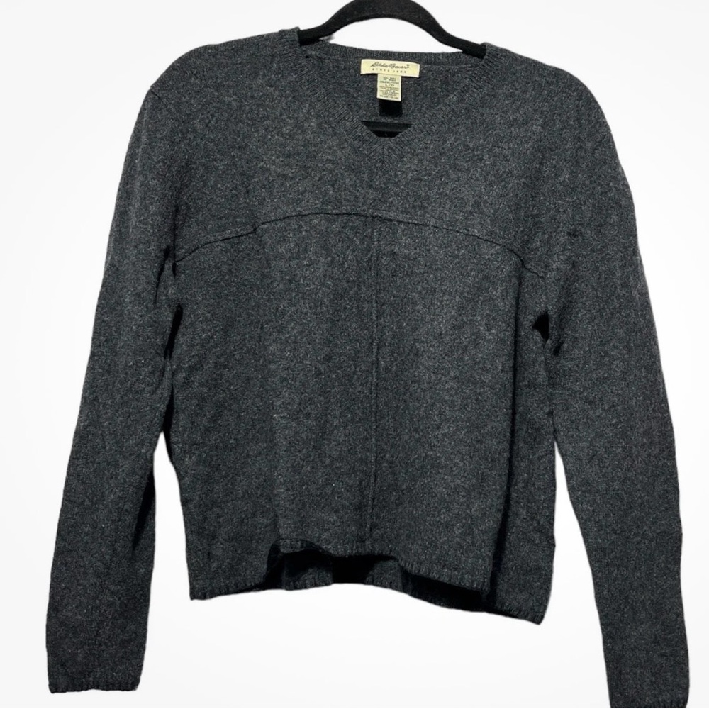 VGUC- Vintage Eddie Bauer 100% Lambswool V Neck Cropped Sweater